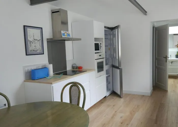 펜션 Deux Maisons Reunis Par Le Jardin Et Sa De Plage, A 8min A Pieds Des Plages Et De L'ocean