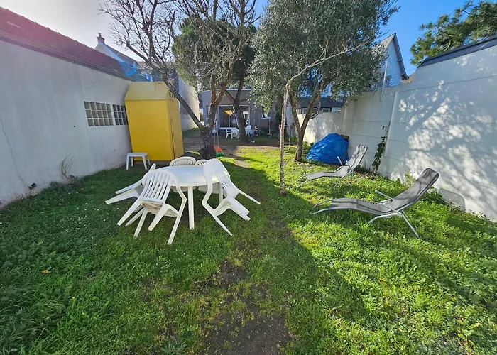 Deux Maisons Reunis Par Le Jardin Et Sa De Plage, A 8min A Pieds Des Plages Et De L'ocean 펜션 *